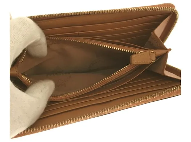 Cartera larga MCM en cuero camel Camello 
