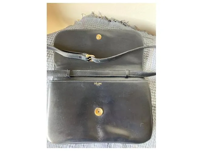 Céline Coche de caballos Negro 