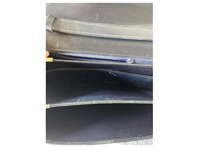 Céline Coche de caballos Negro 