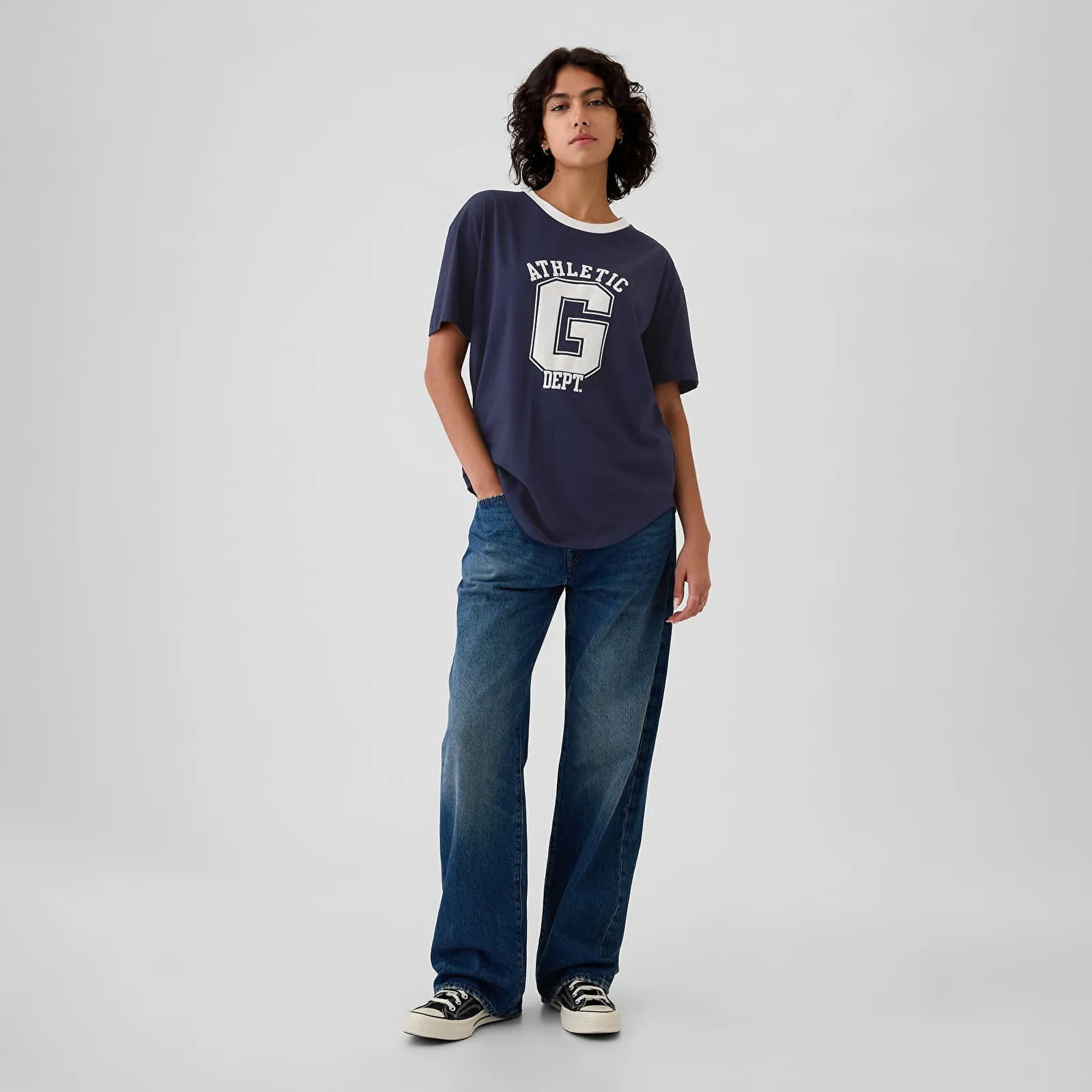 GAP TSHIRT SHORTSLEEVE LOGO TEE NAVY UNIFORM M
