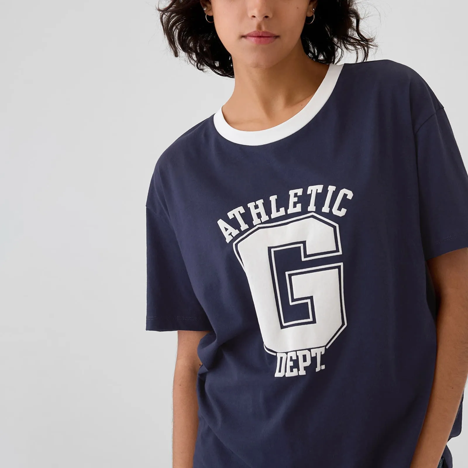 GAP TSHIRT SHORTSLEEVE LOGO TEE NAVY UNIFORM M