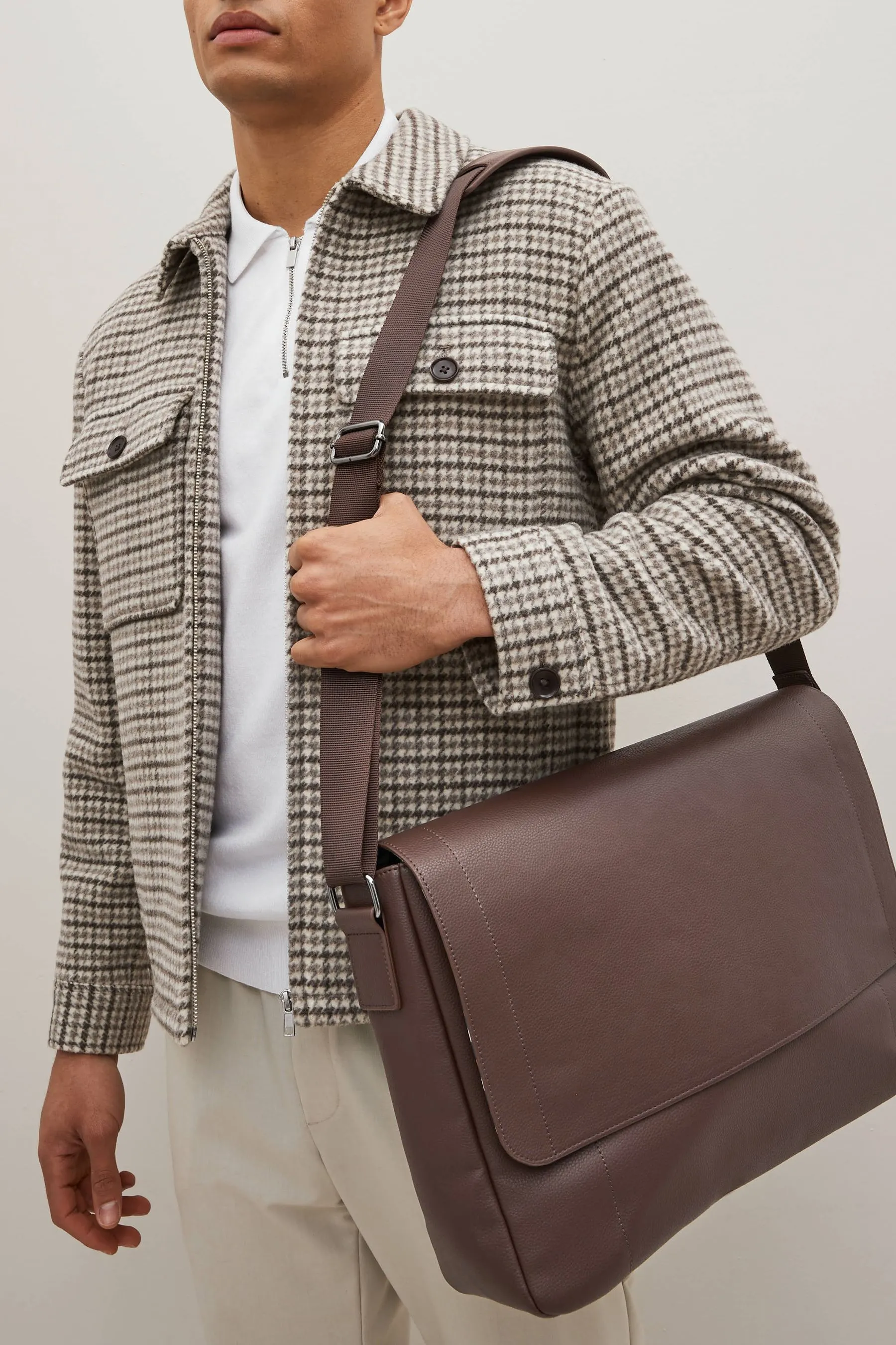 MARRóN  BOLSO MESSENGER