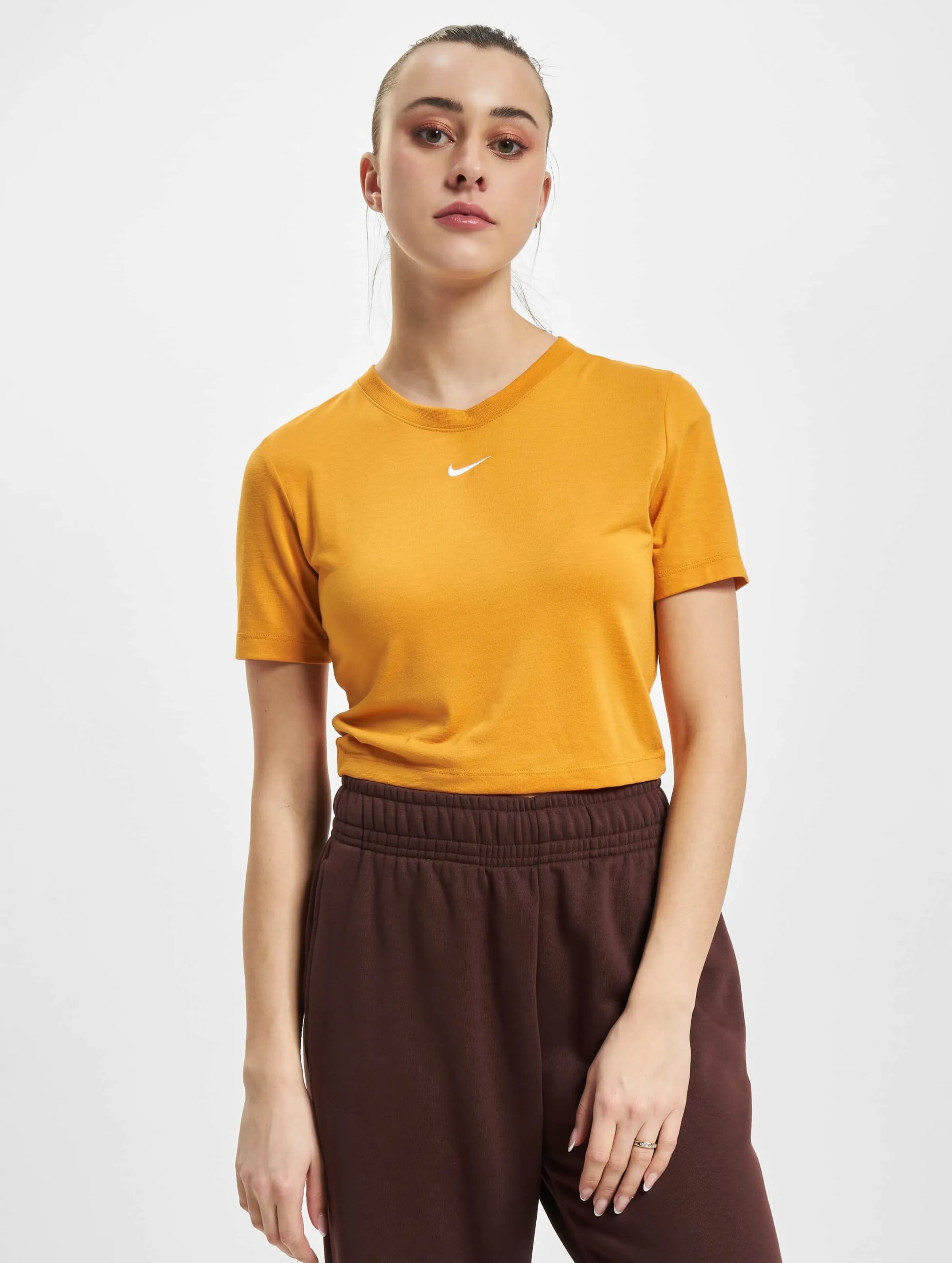 Nike Sportswear Essential Crop