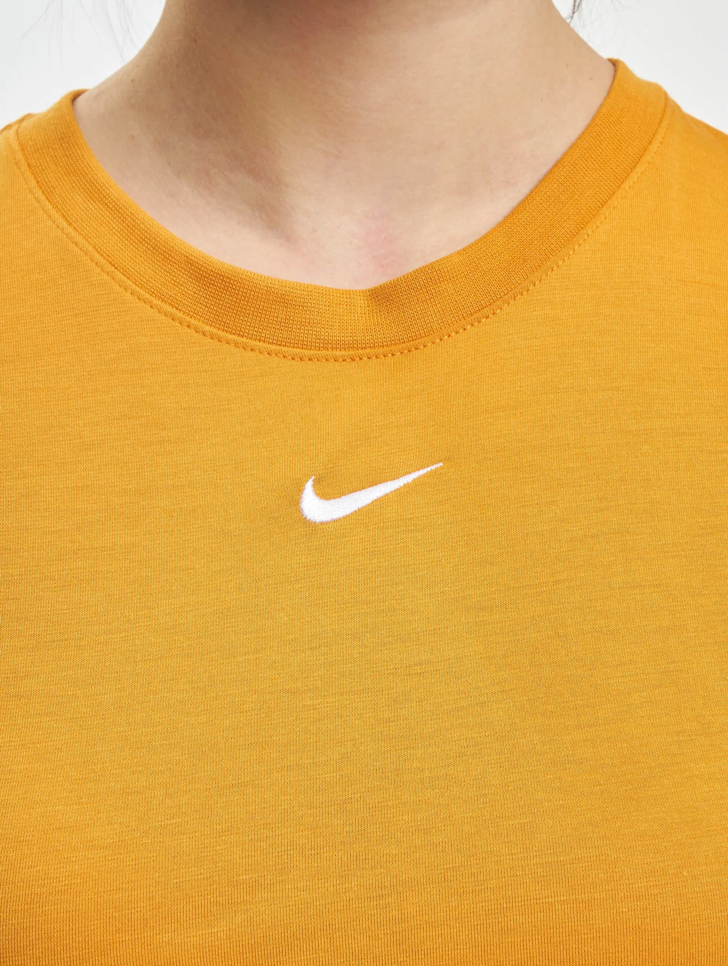 Nike Sportswear Essential Crop