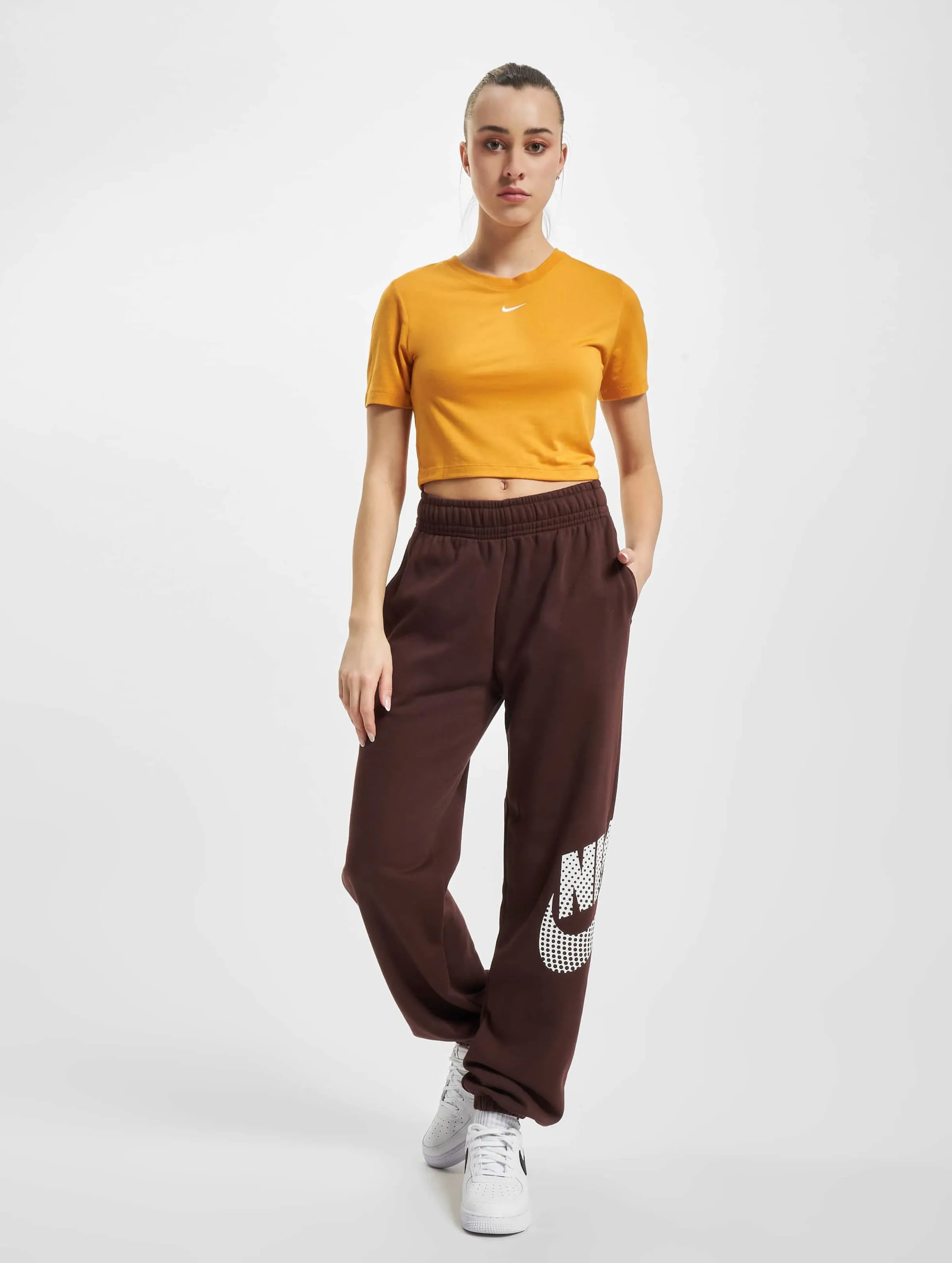 Nike Sportswear Essential Crop