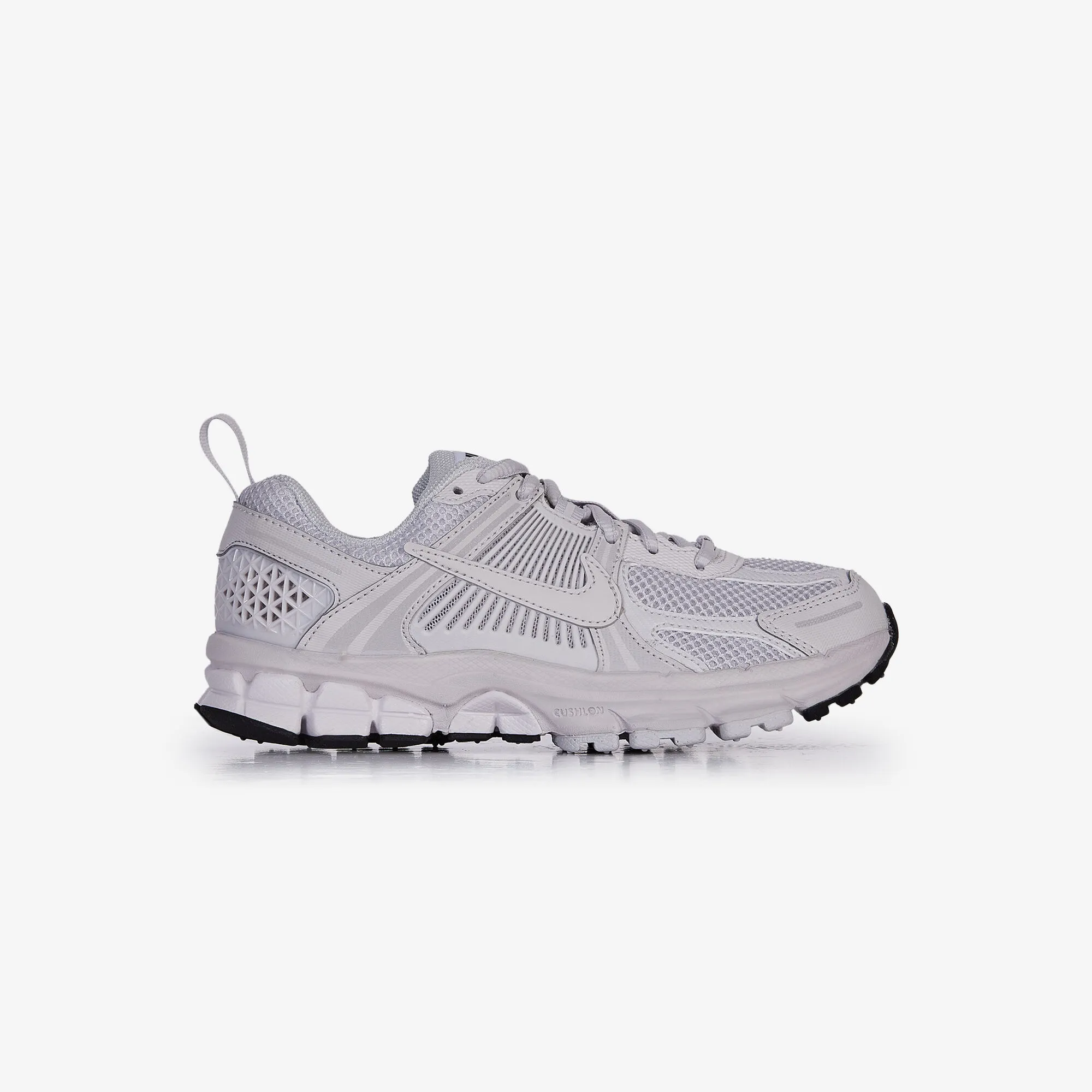 NIKE ZOOM VOMERO 5