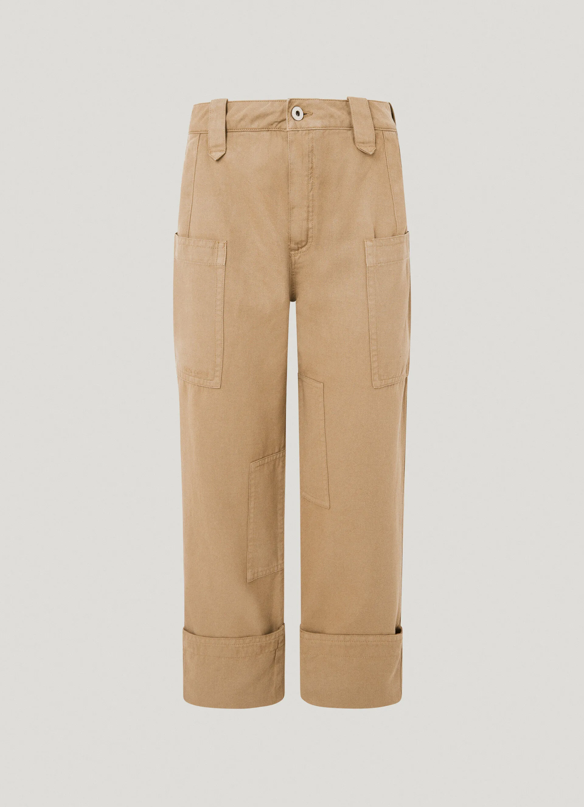 pantalón cargo en sarga