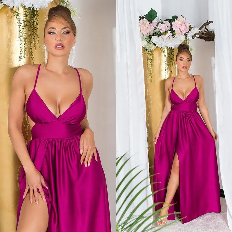 Vestido escotado con abertura sexy rosa